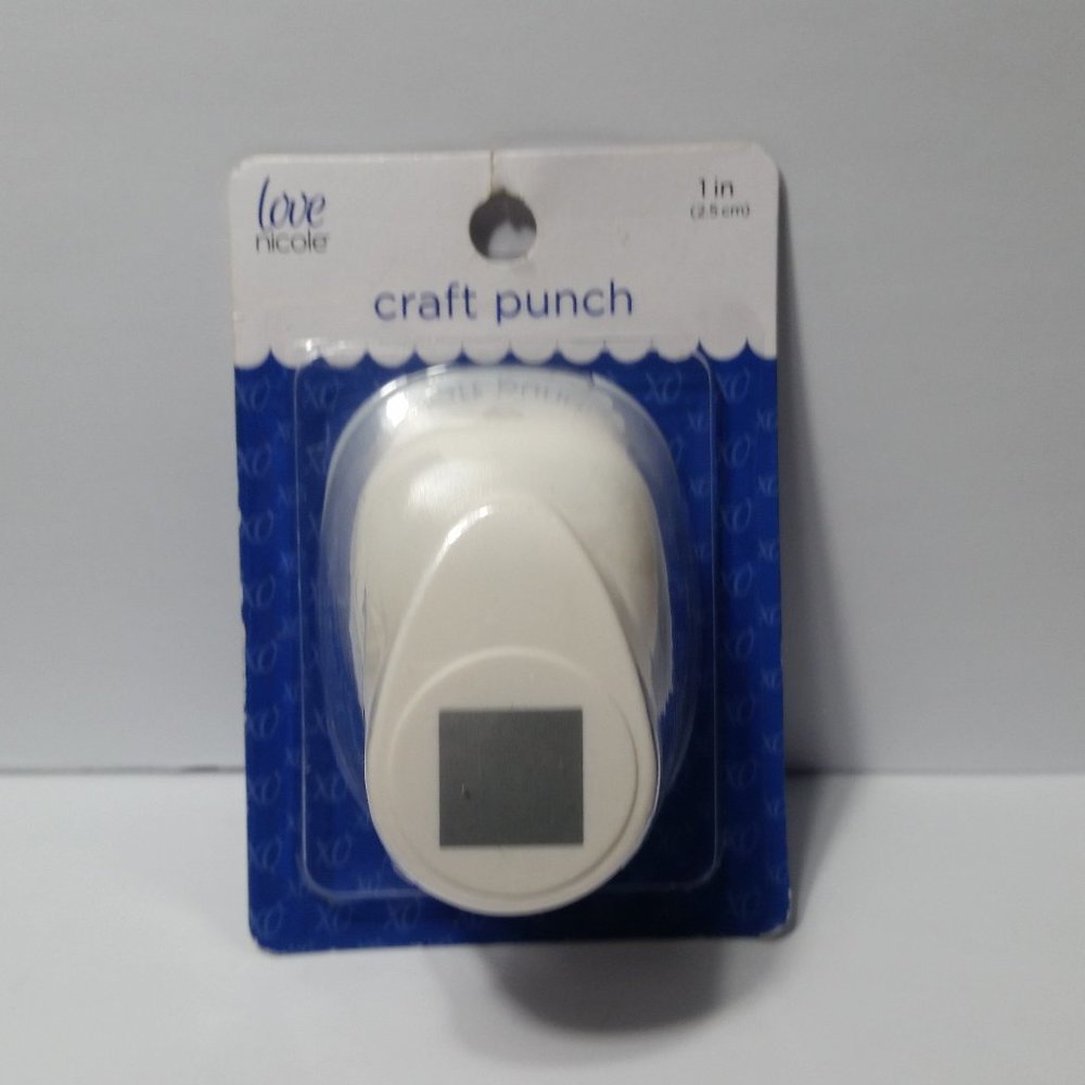 Lever Action Craft Paper Punch Small Square 1" diagonally